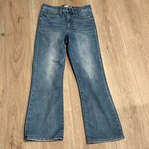 Athleta skulptek bootcut crop jean 4
No flaws!